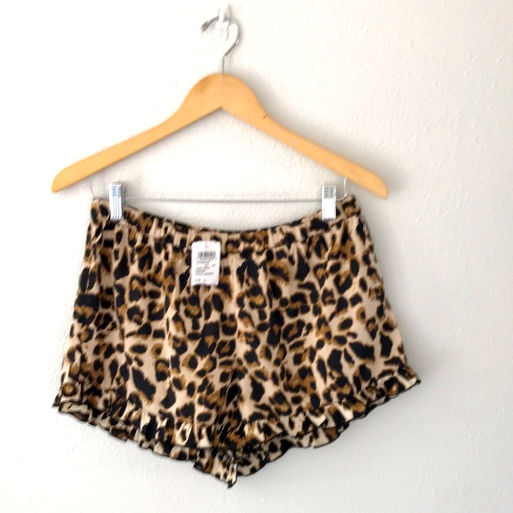 Adorable Leopard Print Ruffled Shorts NWT
